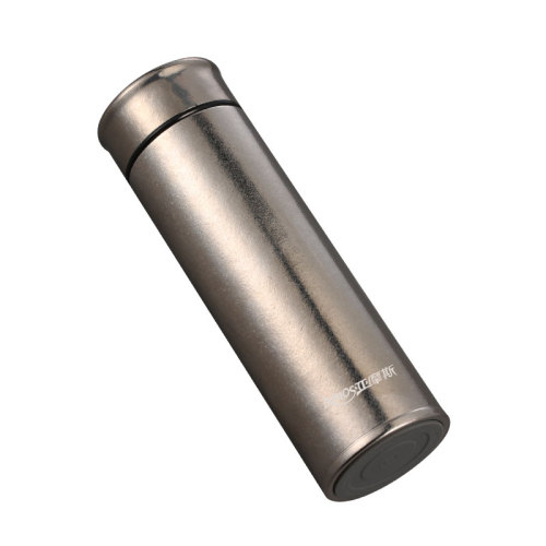 Тытанавы бізнес -ізаляваная кружка