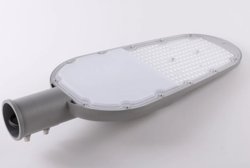 High-quality, affordable 120W street light now available to municipalities