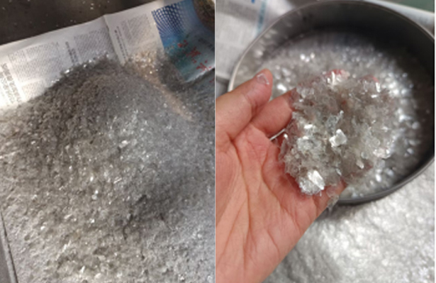Mica flakes 1
