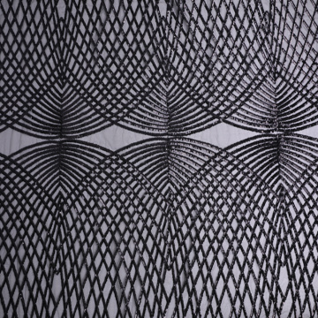 Broderie à paillettes doubles de 3 mm sur tissu en maille
