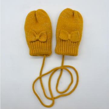 Gants tricotés mignons pour bébé