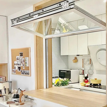 Modern 12mm Tempered Glass Frameless Full View Aluminum Alloy Folding Window