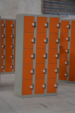 2016 Hot selling 18 doors coin electronic locker for supermarket