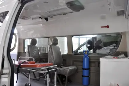 Joylong Basic Ambulance Vehicle Bus
