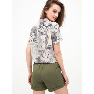 Hot sale ladies green casual fashion shorts
