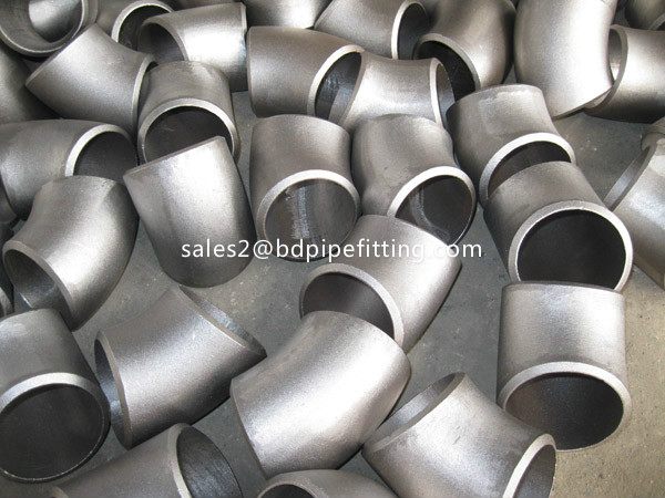 Alloy pipe fitting (195)