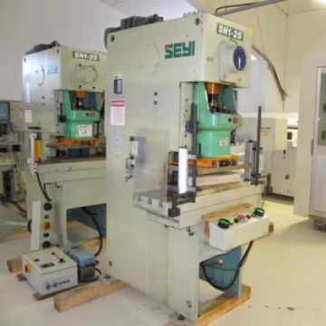SEYI SN1-25 Máquina de estampado de chapa neumática - 25 toneladas