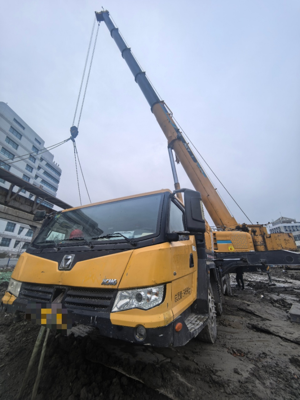 crane truck uses crane truck uses