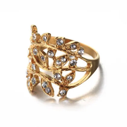 Gold women leaf diamond ring