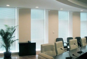 motorized adjustable venetian blinds