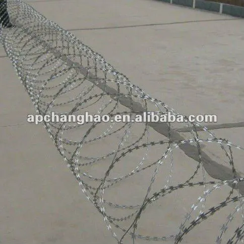 plate-type razor barbed mesh