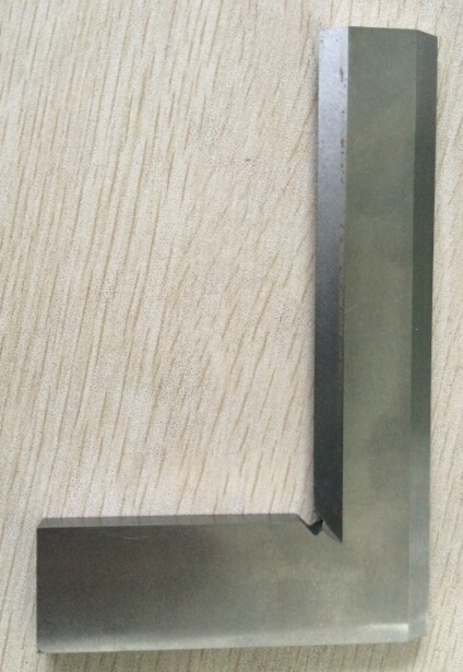 Beveled Edge Square Made From Carbon Steel DIN 875