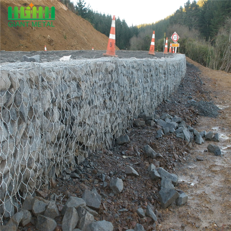 Flood control wire twisted woven hexagonal gabion