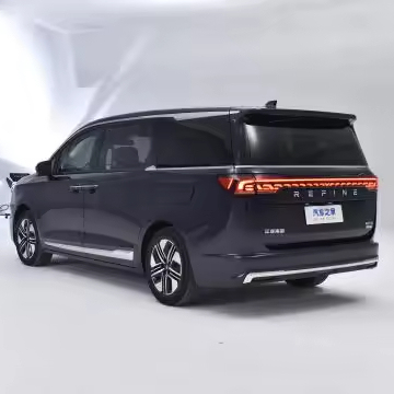 JAC Ruifeng Refine RF8 PHEV Plug-In Hybrid 7-Seater MPV