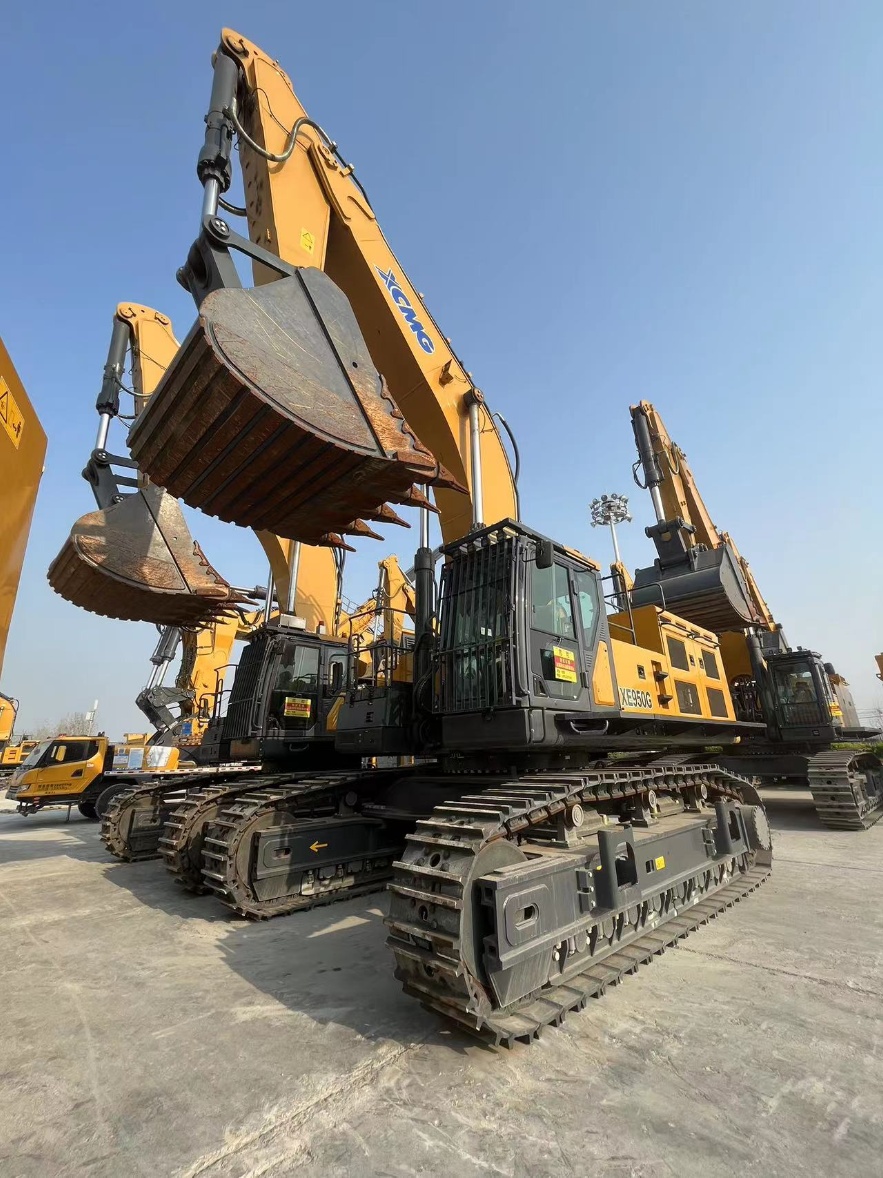 Used XCMG XE950DA crawler excavator