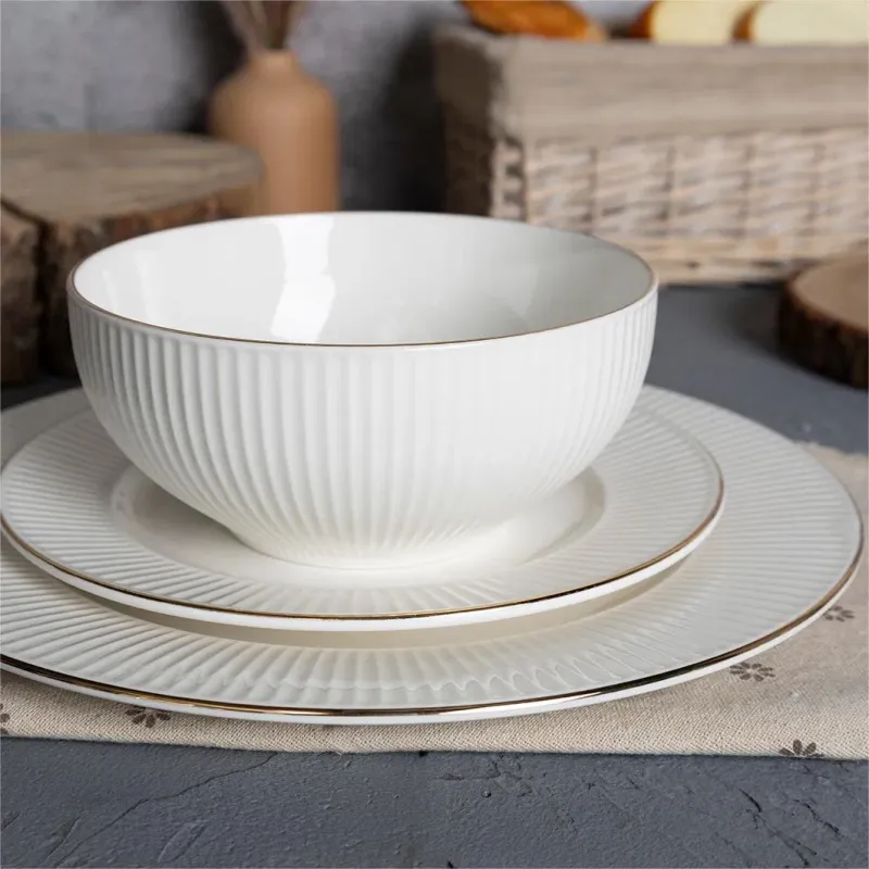 Luxury Golden Rim Porcelain Tableware for Eco-Friendly Hotels