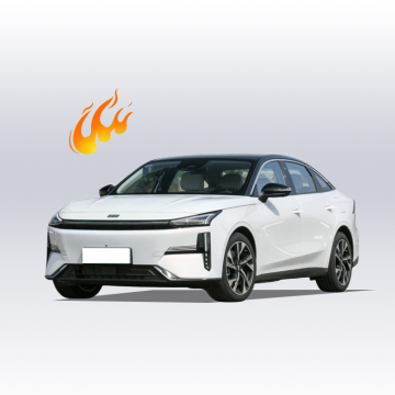 Geely Galaxy L6 Plus plug-in Berlina elettrica ibrida