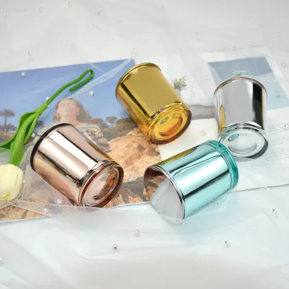 Schillernde Leere Glas Becher