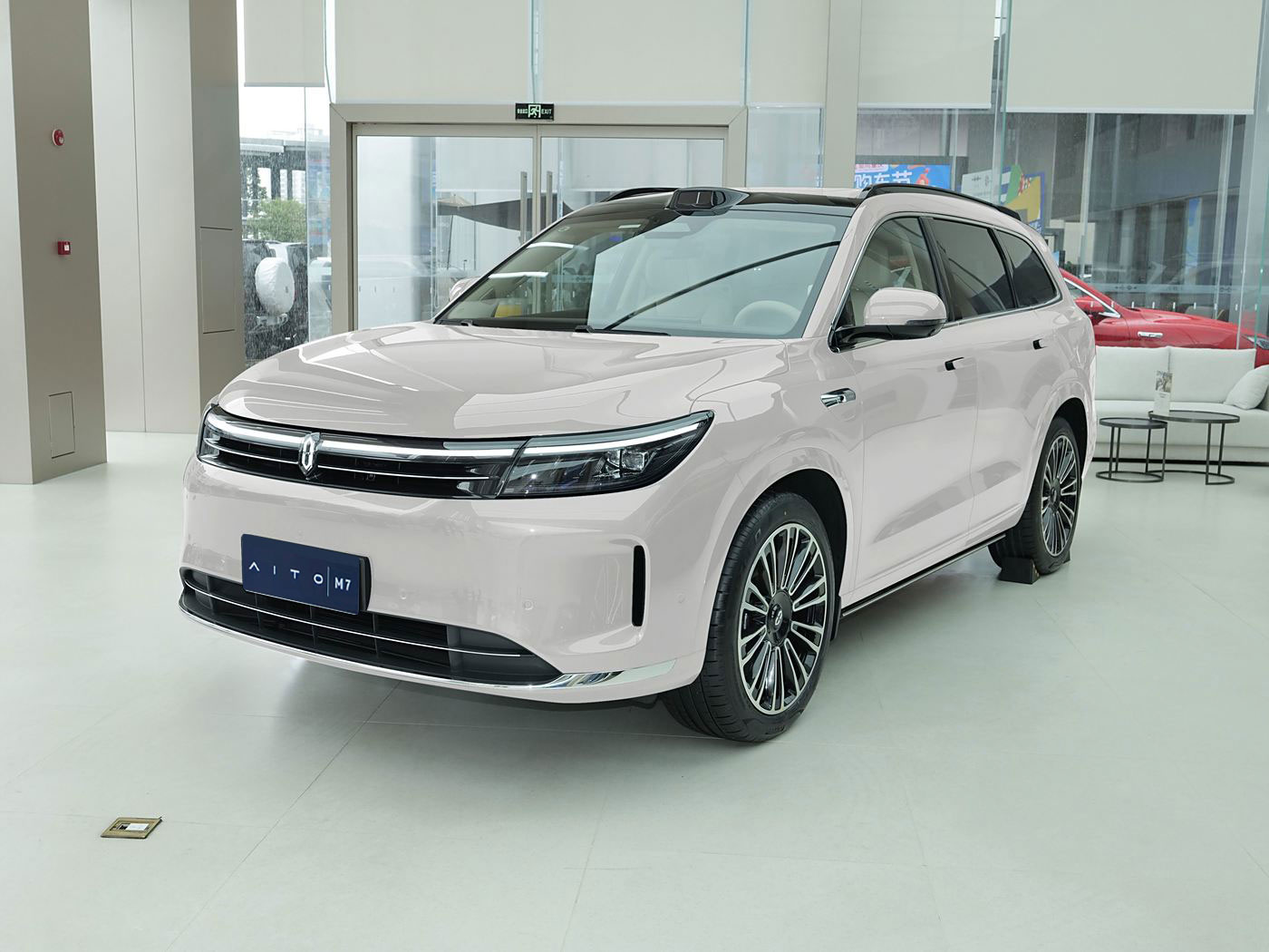 Aito M7华为驱动的扩展射程电动汽车