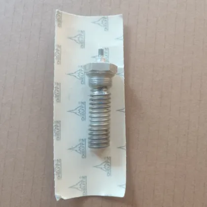 Deutz Engines 2011 1011 Diesel Engine Spare Parts - 01179016 Glow Plug