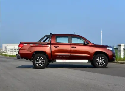 4WD Dongfeng yufeng pickup car