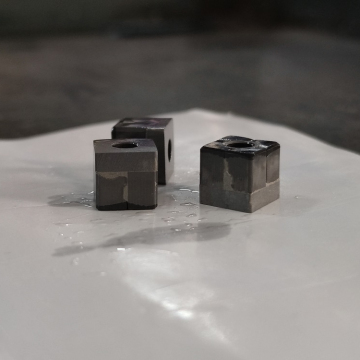 12.7mm with hole  PDC cutter marble quarry chainsaw  Diamond Insert PDC  Inserts for stone cutting