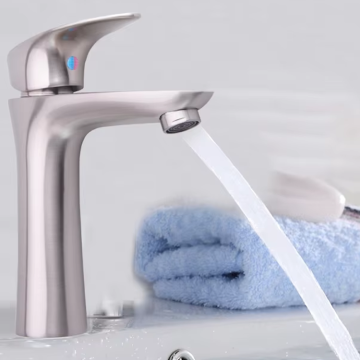 Modern Bathroom Pull-Out Shower Faucets