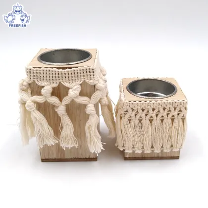 Set of 2 Wood tealight Candle Holders