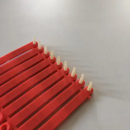 rooaster red wing tag