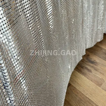 Huihao Custom Fashion Design Metalized Aluminium Wire Mesh Fabric Metallic Sequined Fabric