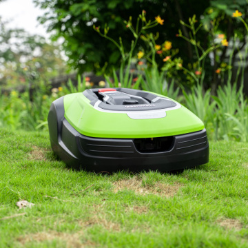 Fondeuse de pelouse de robot de coupe sans fil