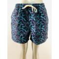 Blauwe en paarse koi print heren strand shorts