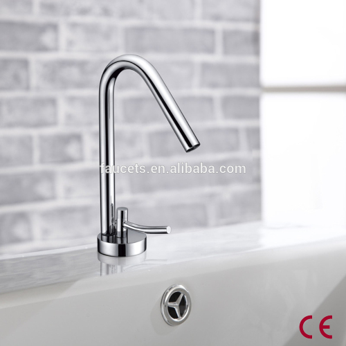 Factory Direct Deck Mounted Chrome Plated CE Bathroom Tap