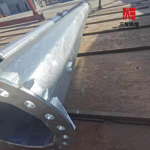 Postes robustos de tubos de aço projetados para desempenho de longo prazo