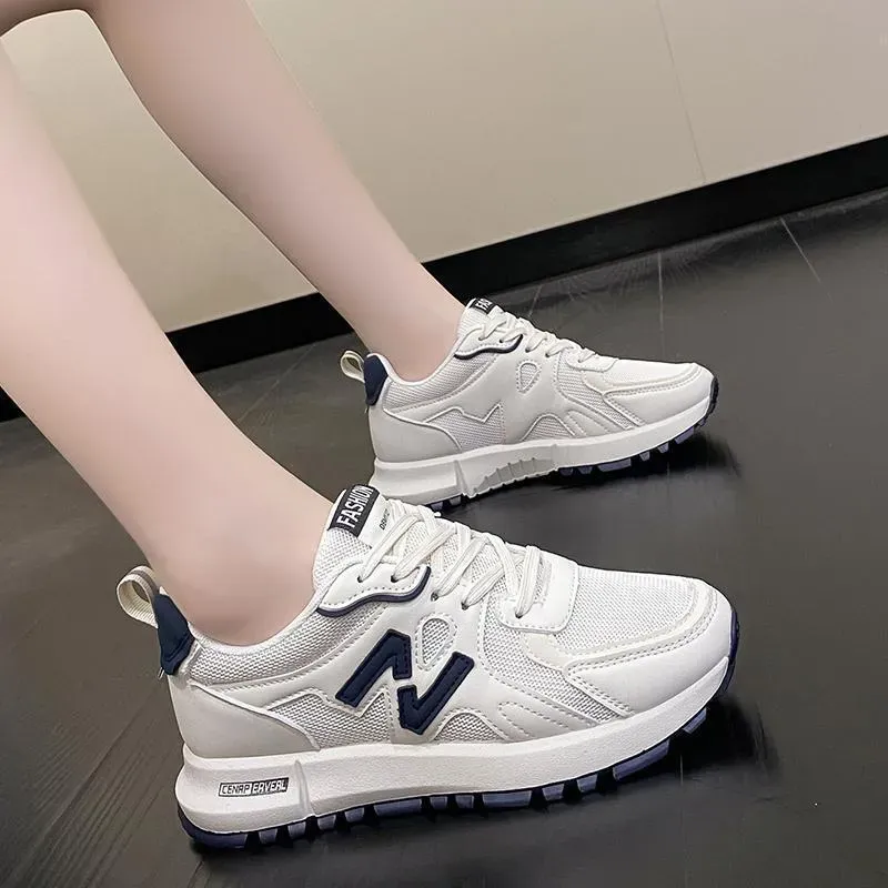 Lightweight Women's Sports Shoes
