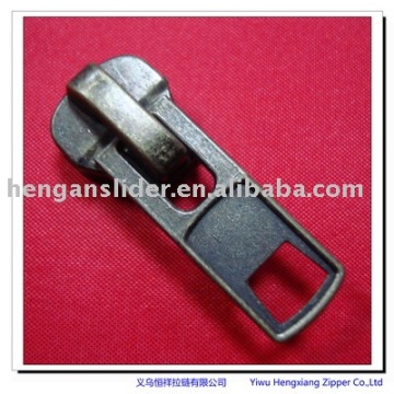 Metal zipper slider