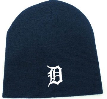 Warm Acrylic Knitted Winter Hat/Cap with Embroidery (YZKH9)