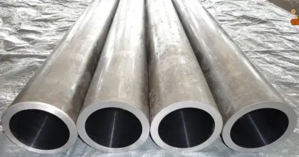 Seamless honed tube for crane