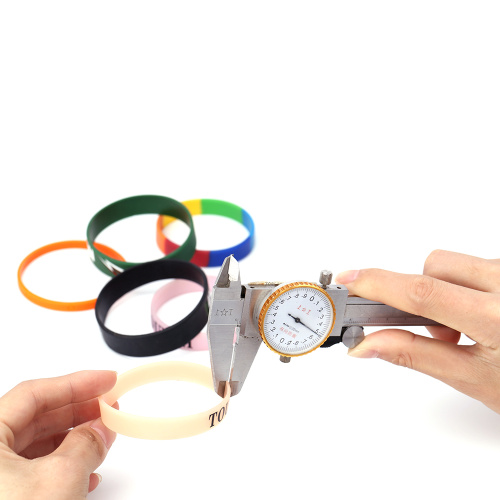 Top Quality 2018 New design OEM wristband
