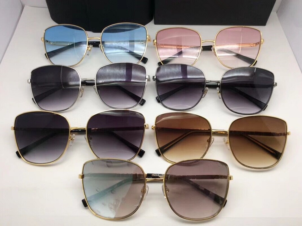 Classic Oval Sunglasses