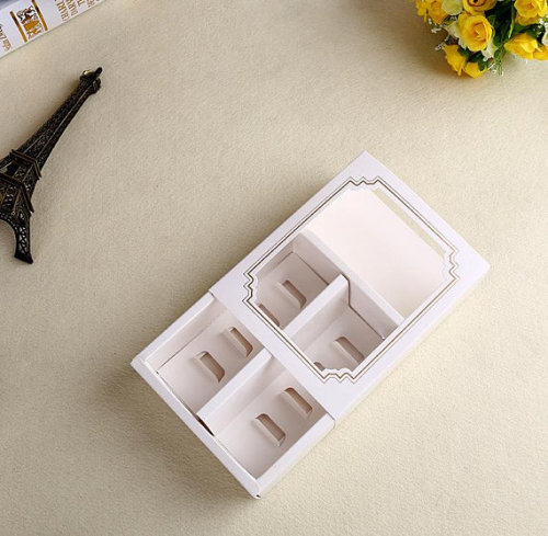 Drawer gift box with window for cakes