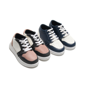 Bambini in pelle nuove sneaker casual tornano a scuola