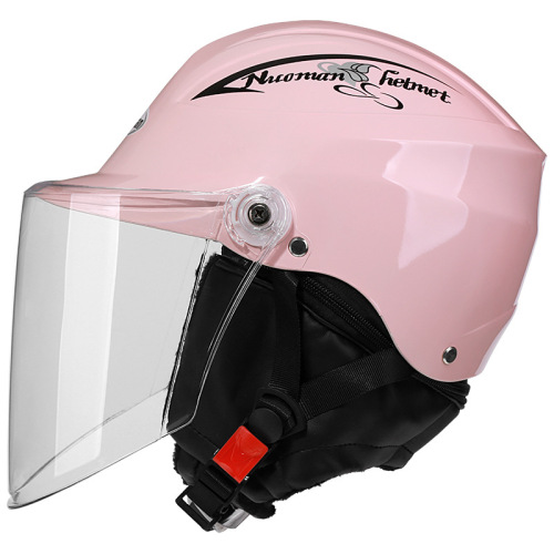Universal all-season riding helmet for men and women