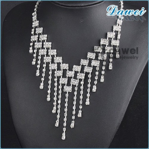 2015 High quality hot selling crystal chocker necklace wholesale