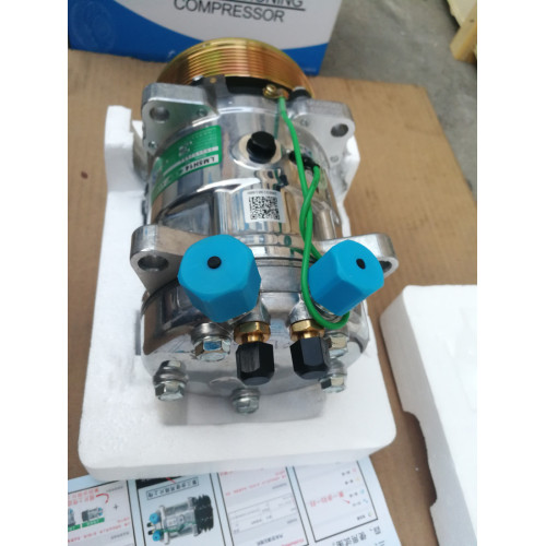 Sinotruck HOWO truck Parts conditioning compressor