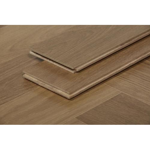 New type herringbone patterned oak wood engineered flooring