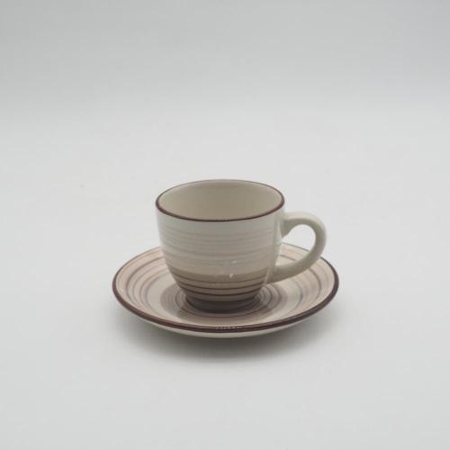 Bruin keramisch tafelwerk steengoed eetterset steengoed diner set keramische borden sets servies servies