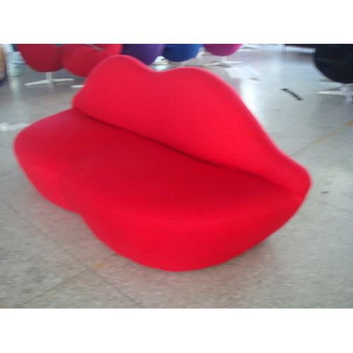 bocca sofa in red Fabric