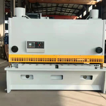 QC11k-6X2500 Hydraulic Sheet Shearing and Cutting Machine