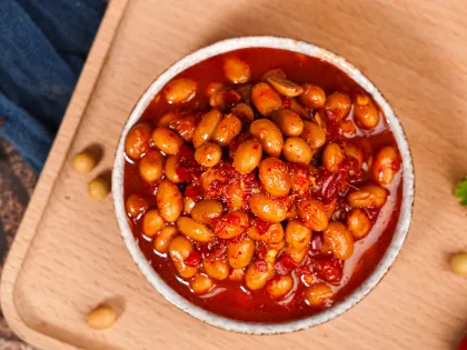 Strictly select natto and fermented black beans